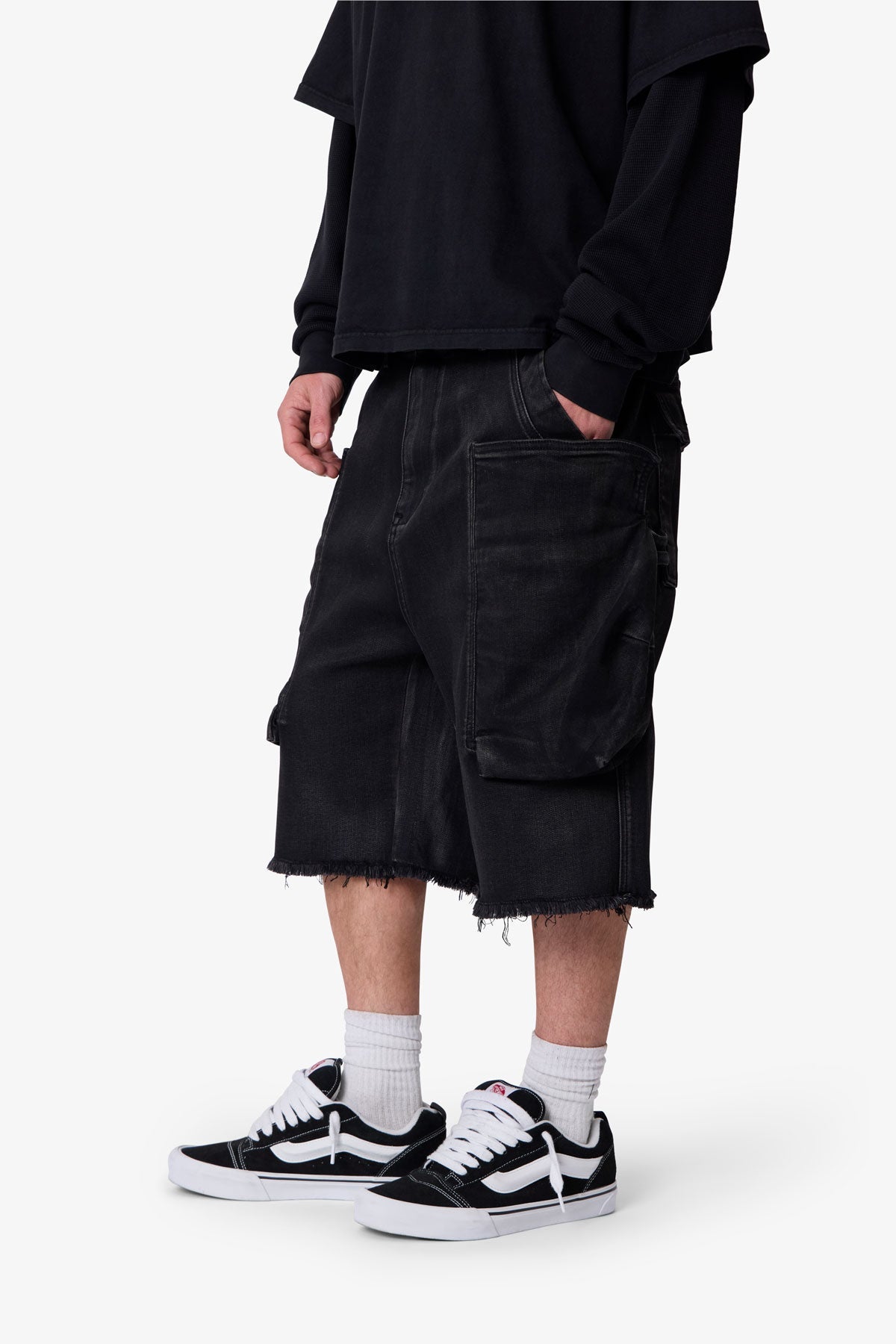 Baggy Waxed Cargo Shorts - Black