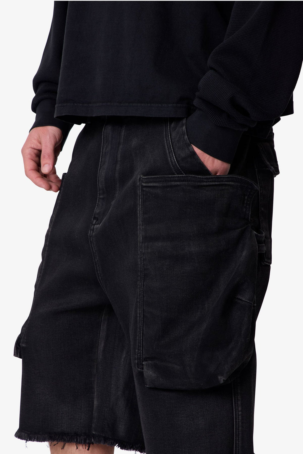 Baggy Waxed Cargo Shorts - Black