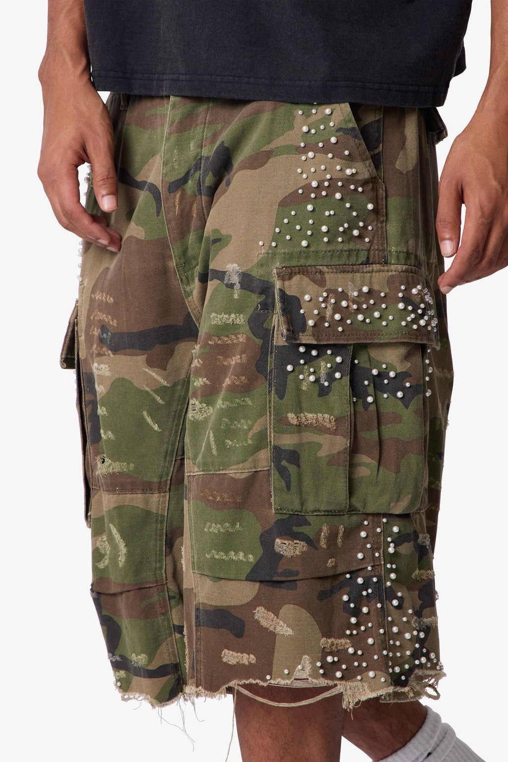 Pearled Cargo Shorts - Camo