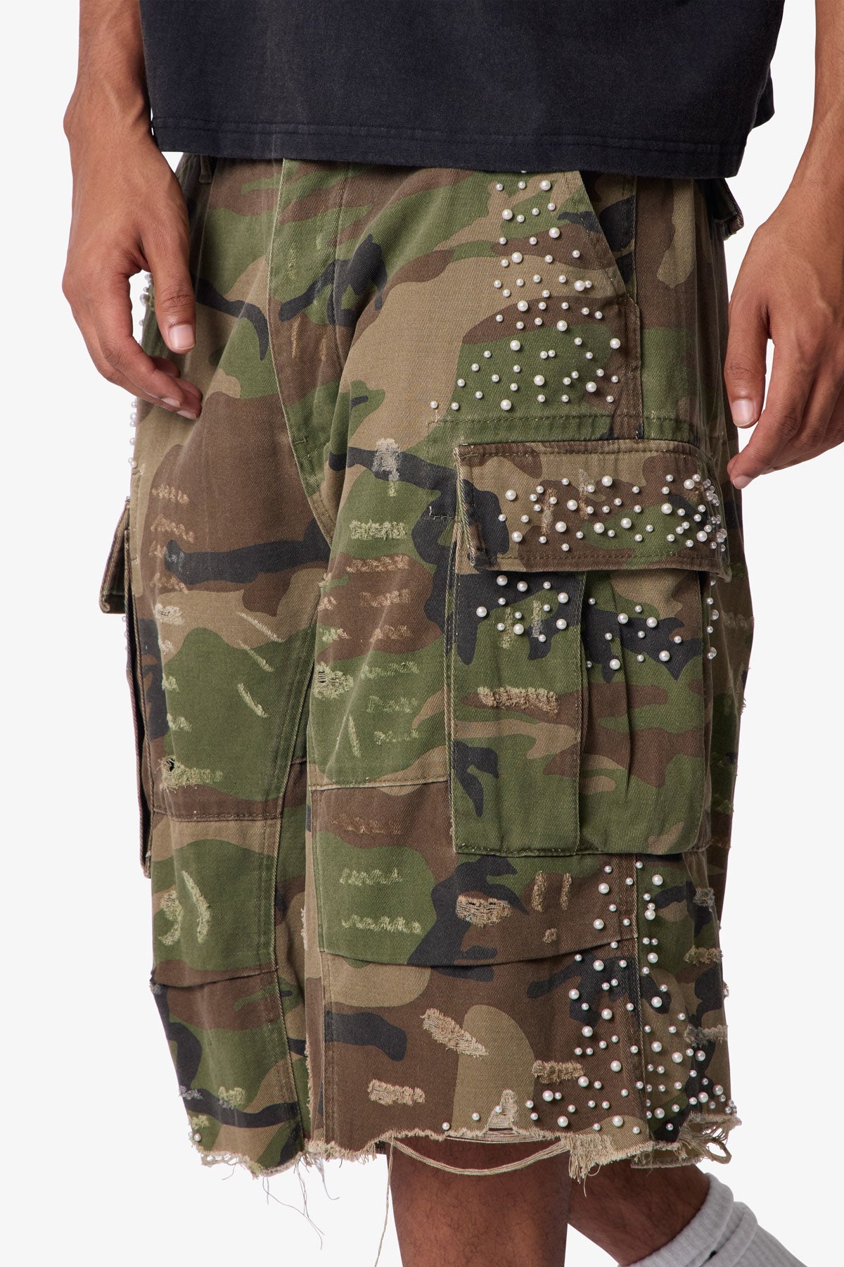 Pearled Cargo Shorts - Camo