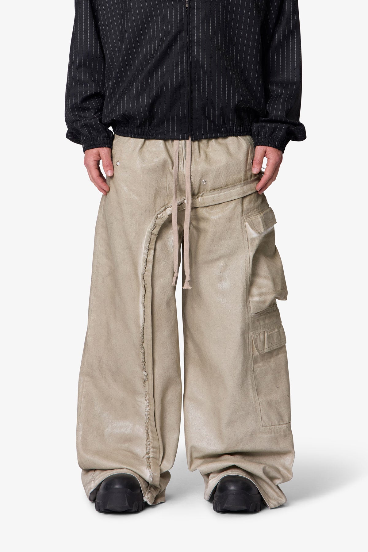 Rave Seam Cargo Pants - Tan