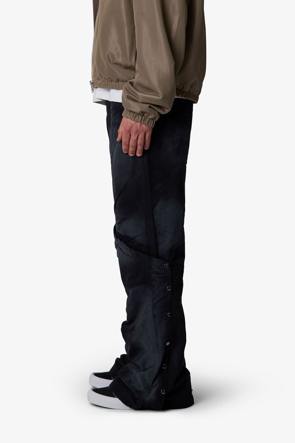 Side Snap Kick Flare Pants - Black