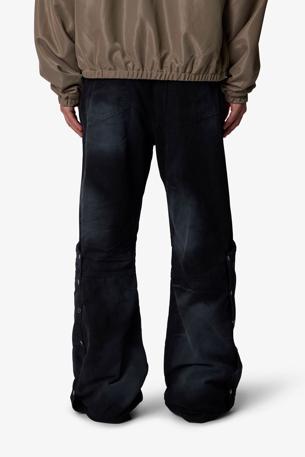 Side Snap Kick Flare Pants - Black